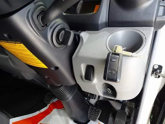 ダイナ 2t FJL 標準セミロング アルミバン 総重量5t未満