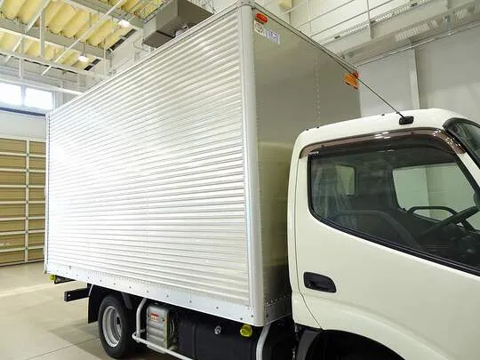 ダイナ 2t FJL 標準セミロング アルミバン 総重量5t未満