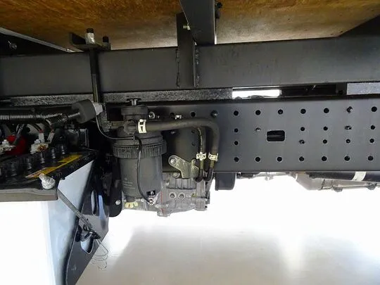 ダイナ 2t FJL 標準セミロング アルミバン 総重量5t未満