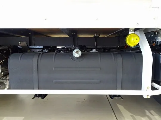 ダイナ 2t FJL 標準セミロング アルミバン 総重量5t未満