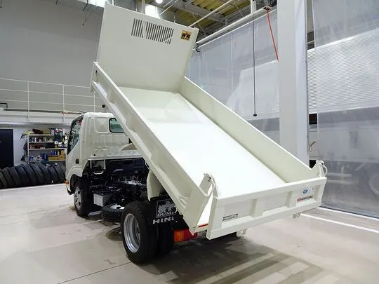 デュトロ 2t FJL 支柱レス強化ダンプ 未使用車