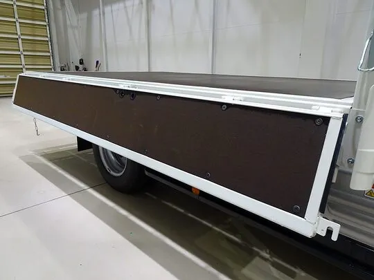 デュトロ 3t 4WD 高床 ワイドロング ユニック4段クレーン付 未使用車