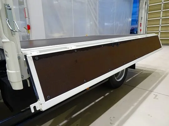 デュトロ 3t 4WD 高床 ワイドロング ユニック4段クレーン付 未使用車