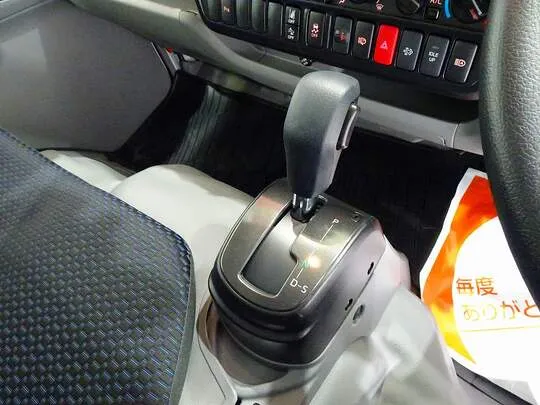 ダイナ 1.25t 4WD FJL Wタイヤ Wキャブ 未使用車