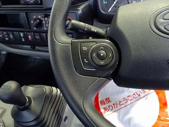 デュトロ 2t FJL 標準 平ボデー 総重量5t未満 未使用車