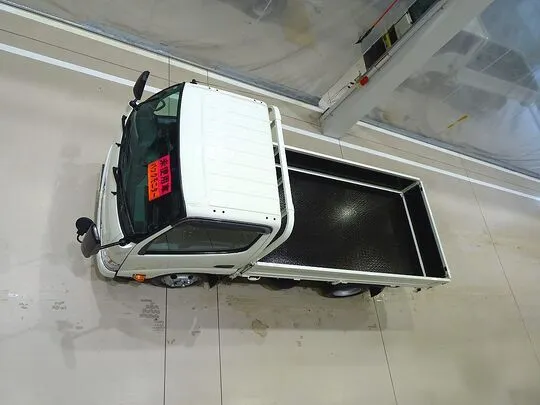 デュトロ 2t FJL 標準 平ボデー 総重量5t未満 未使用車