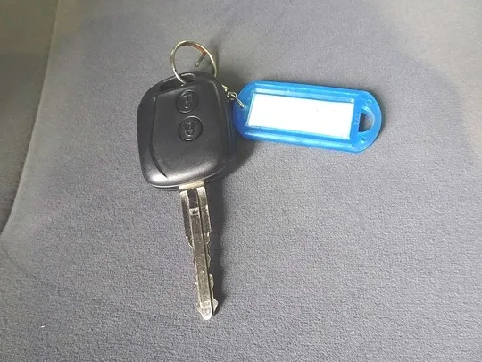 フォワード 2.3t 標準ベッドレス タダノ4段クレーン付 210ps