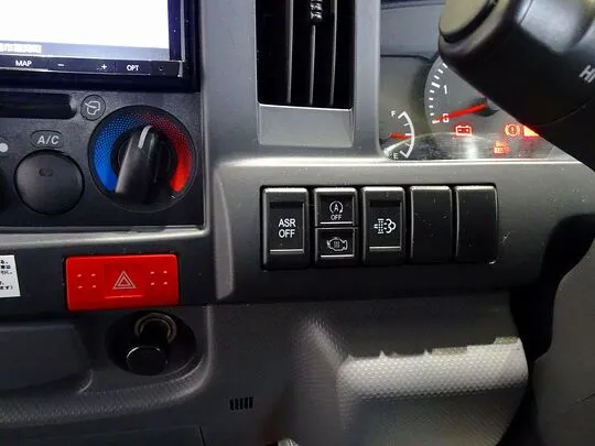 エルフ 1.5t FFL Wタイヤ 平ボデー