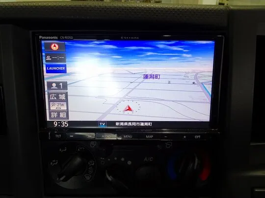 エルフ 1.5t FFL Wタイヤ 平ボデー