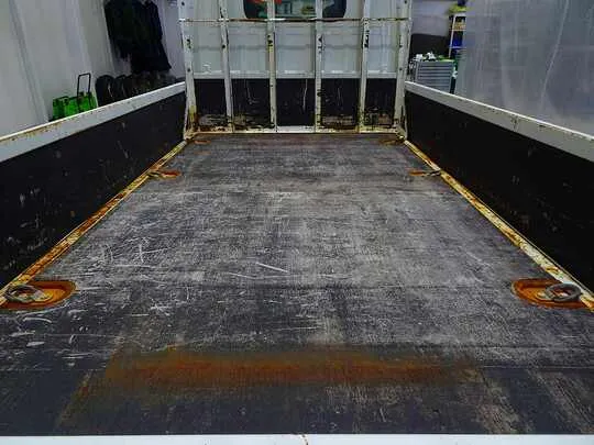 エルフ 1.5t FFL Wタイヤ 平ボデー