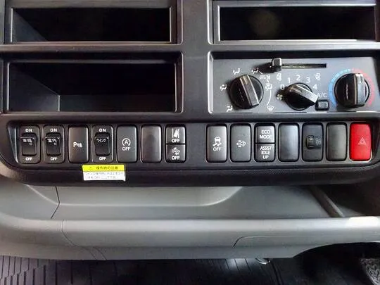 デュトロ 3.45t FJL ワイド超ロング アルミウイング 未使用車