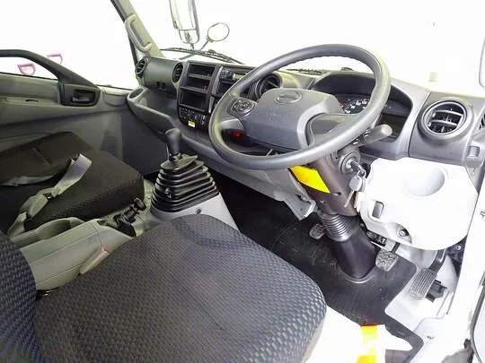 デュトロ 3.45t FJL ワイド超ロング アルミウイング 未使用車