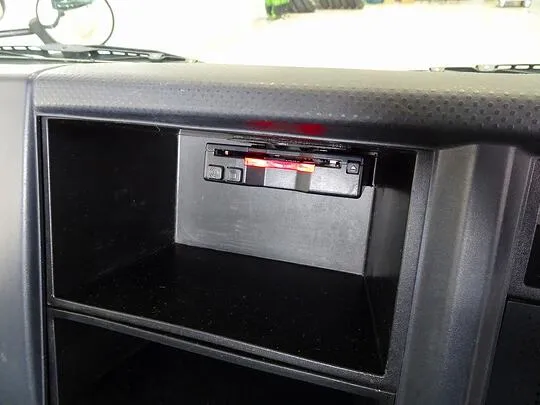 エルフ 2t FFL 標準 平ボデー 総重量5t未満