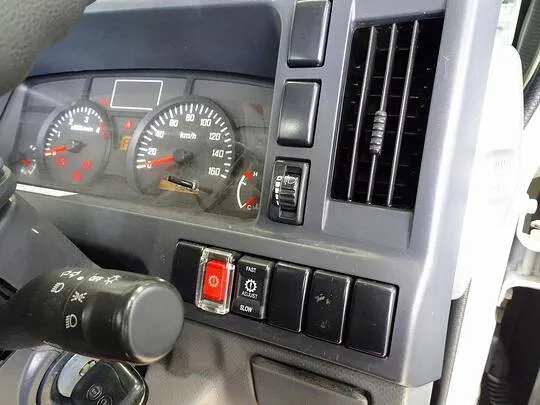 エルフ 2t FFL 標準 平ボデー 総重量5t未満