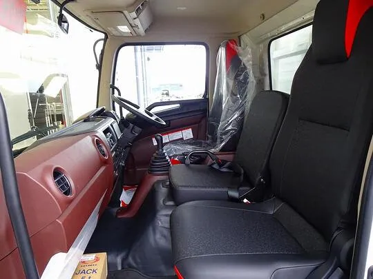 レンジャー 3.2t 標準ベッド付 深ダンプ 210ps