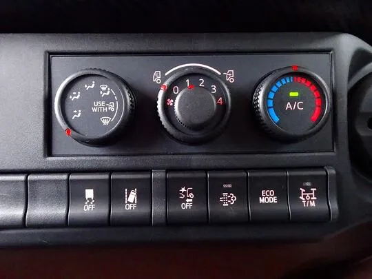 レンジャー 3.2t 標準ベッド付 深ダンプ 210ps