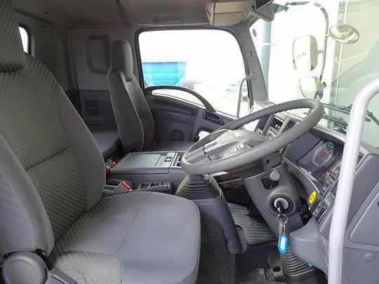 フォワード 4.7t 増トン 標準ベッド付 ユニック4段セルフクレーン付 ps