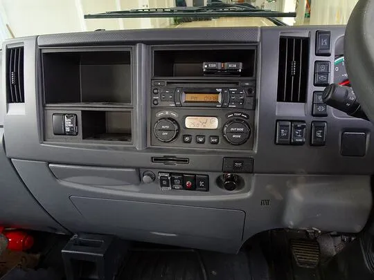 フォワード 4.7t 増トン 標準ベッド付 ユニック4段セルフクレーン付 ps