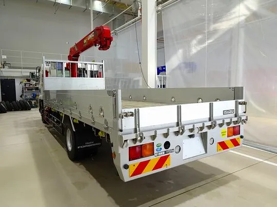 フォワード 4.7t 増トン 標準ベッド付 ユニック4段セルフクレーン付 ps