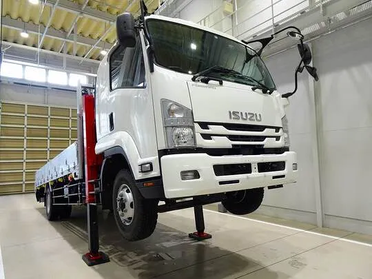 フォワード 4.7t 増トン 標準ベッド付 ユニック4段セルフクレーン付 ps