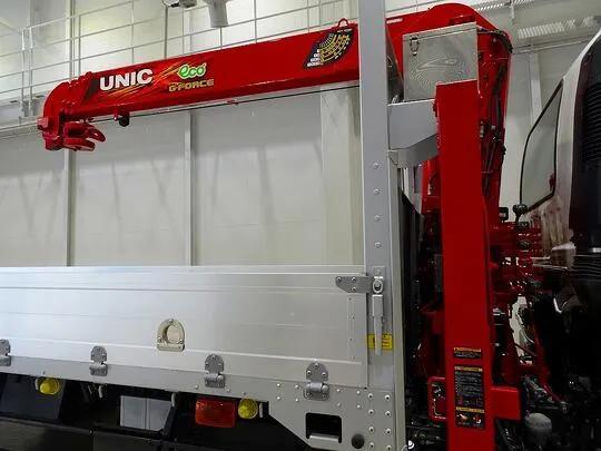 フォワード 4.7t 増トン 標準ベッド付 ユニック4段セルフクレーン付 ps