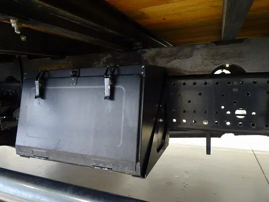 フォワード 4.7t 増トン 標準ベッド付 ユニック4段セルフクレーン付 ps