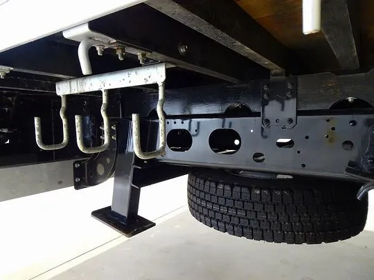 フォワード 4.7t 増トン 標準ベッド付 ユニック4段セルフクレーン付 ps