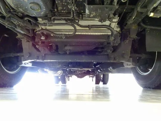 キャンター 1.95t 4WD 全低床 標準 アルミバン