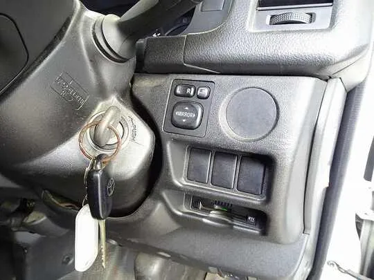 レジアスエースバン DX 1t 4WD 2人乗り 4ドア 中温冷凍車