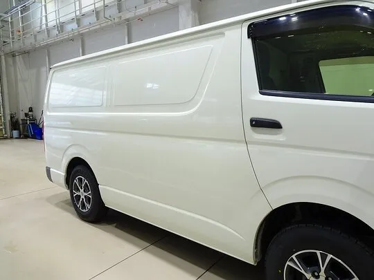 レジアスエースバン DX 1t 4WD 2人乗り 4ドア 中温冷凍車