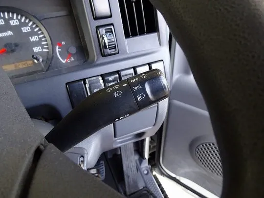 エルフ 2t 4WD FFL 標準 Wキャブ 総重量5t未満