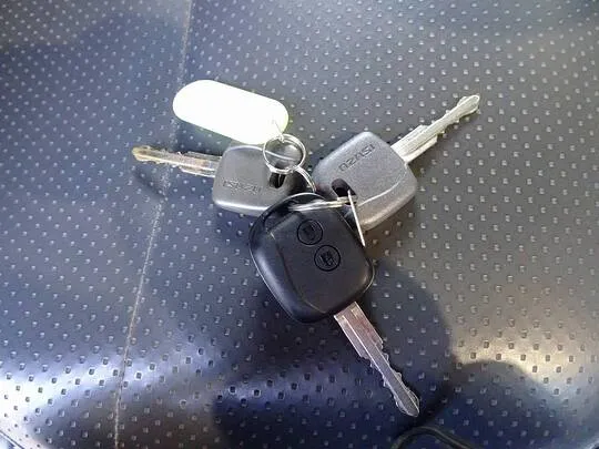 エルフ 2t 4WD FFL 標準 Wキャブ 総重量5t未満