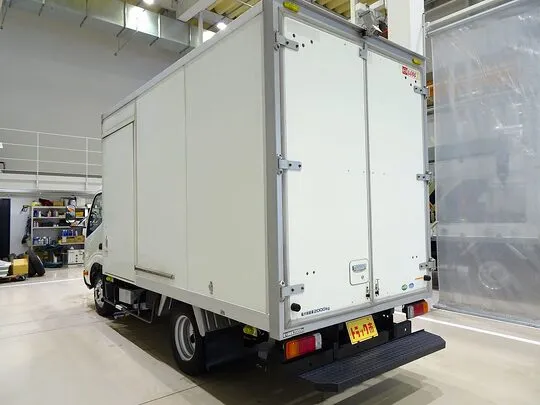 デュトロ 2t FJL 標準セミロング パネルバン 総重量5t未満