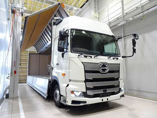 プロフィア 13.8t 4軸 アルミウイング リアエアサス 380ps