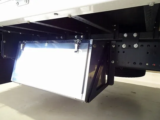 プロフィア 13.8t 4軸 アルミウイング リアエアサス 380ps