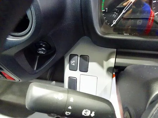 デュトロ 3.5t FJL ワイド超ロング 2段折れ式垂直P/G付 未使用車