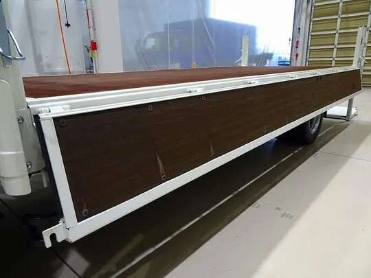 デュトロ 3.5t FJL ワイド超ロング 2段折れ式垂直P/G付 未使用車