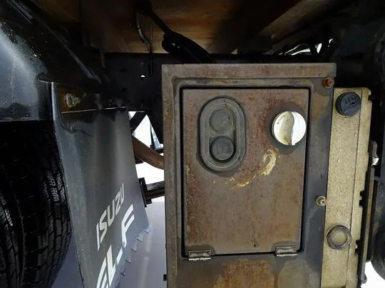 エルフ 1.75t 4WD FFL 標準 Wキャブ/2段折れ式アーム式PG付 総重量5t未満