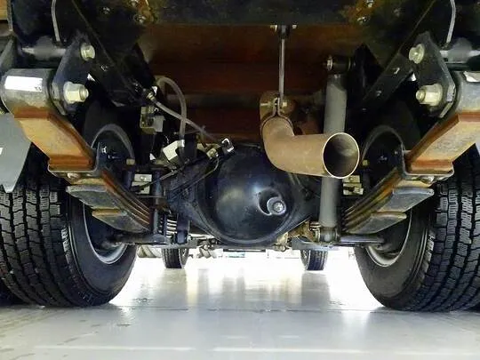 エルフ 1.75t 4WD FFL 標準 Wキャブ/2段折れ式アーム式PG付 総重量5t未満