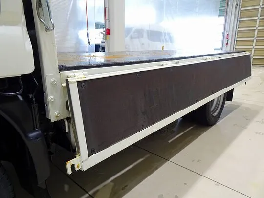 デュトロ 2t 4WD FJL 標準 平ボデー