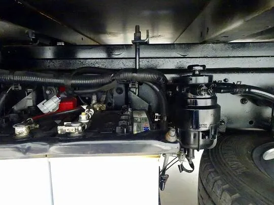 デュトロ 2t 4WD FJL 標準 平ボデー