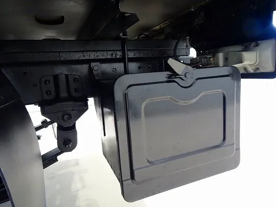 デュトロ 2t 4WD FJL 標準 平ボデー