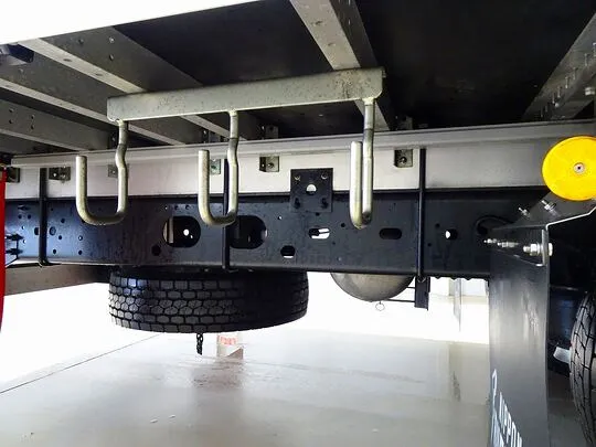 フォワード 2.85t ワイドベッド付 アルミウイング リアエアサス 240ps