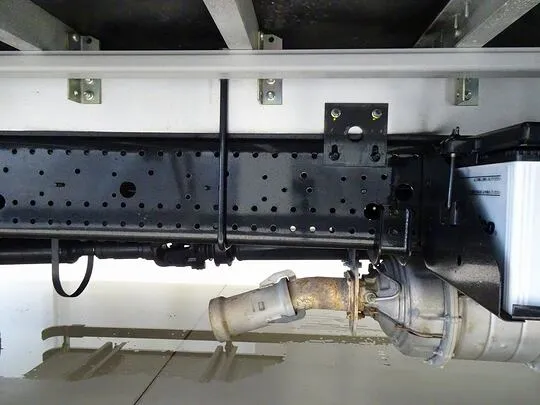 フォワード 2.85t ワイドベッド付 アルミウイング リアエアサス 240ps