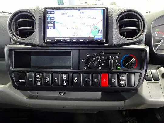 デュトロ 2t 4WD FJL 標準セミロング 平ボデー