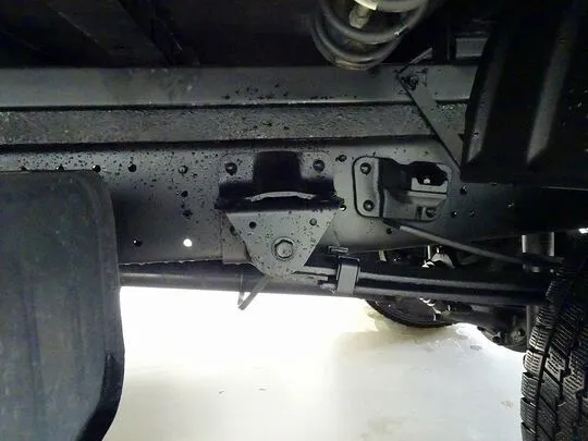 デュトロ 2t 4WD FJL 標準セミロング 平ボデー