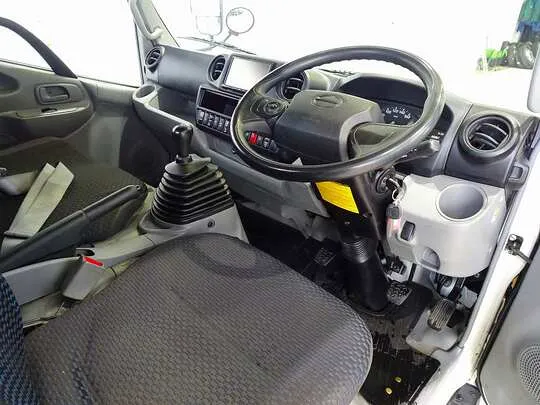 デュトロ 2t 4WD FJL 標準セミロング 平ボデー