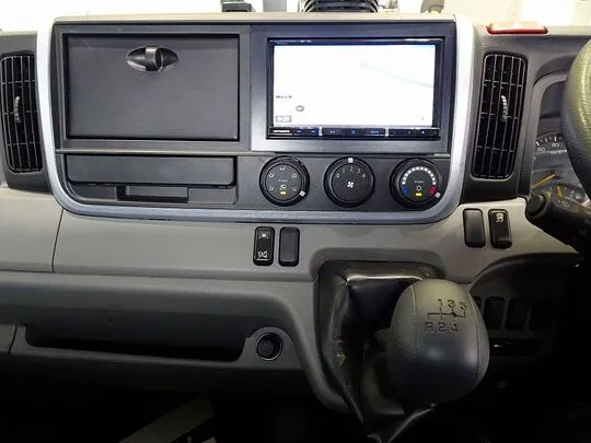 キャンター 2t 全低床 標準 平ボデー