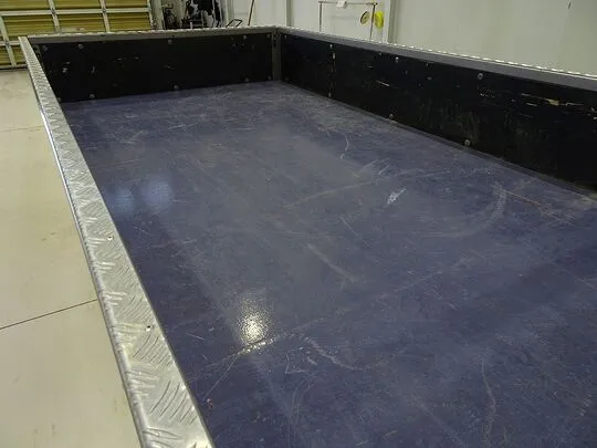 キャンター 2t 全低床 標準 平ボデー