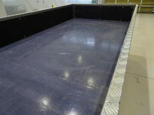 キャンター 2t 全低床 標準 平ボデー